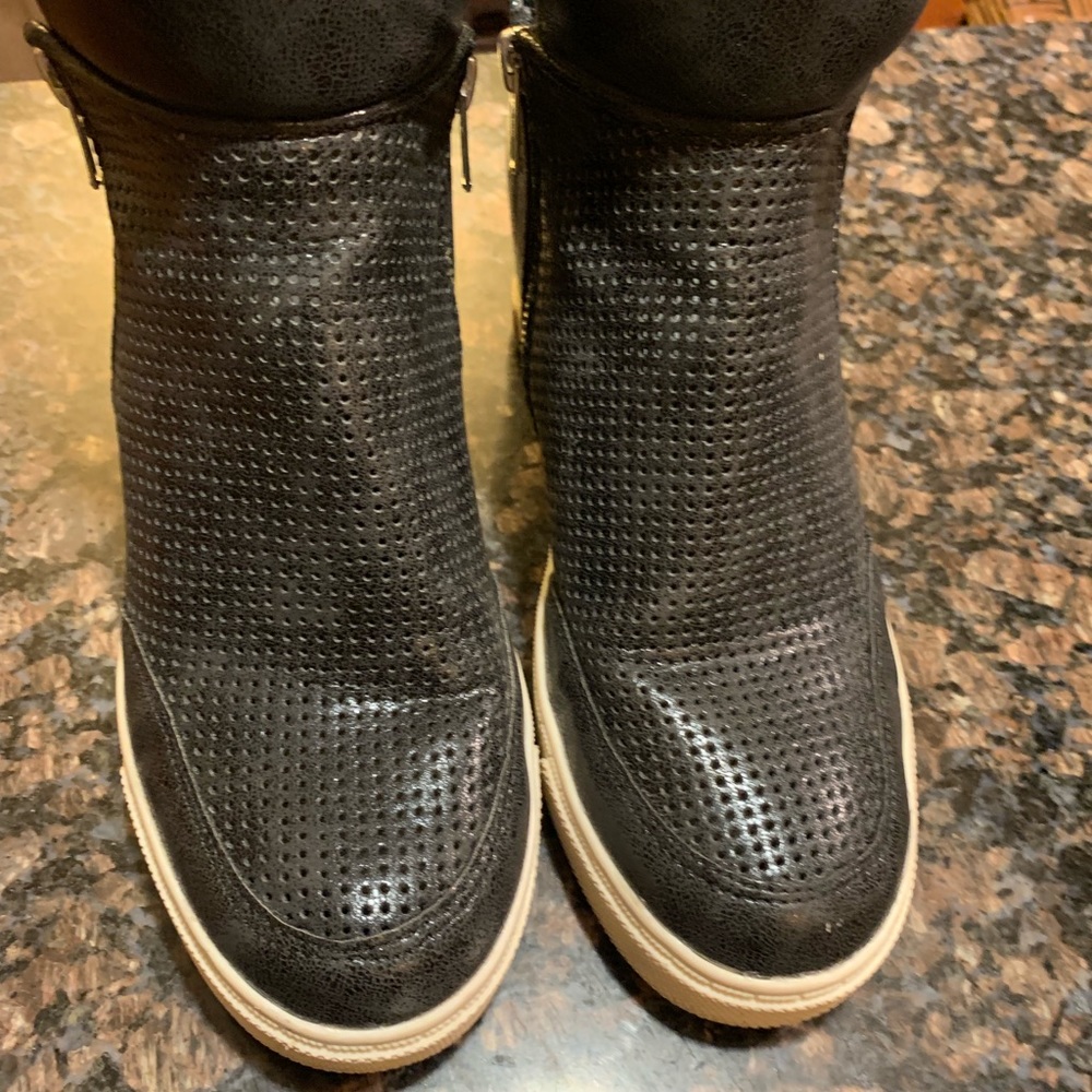 Leather ankle boots